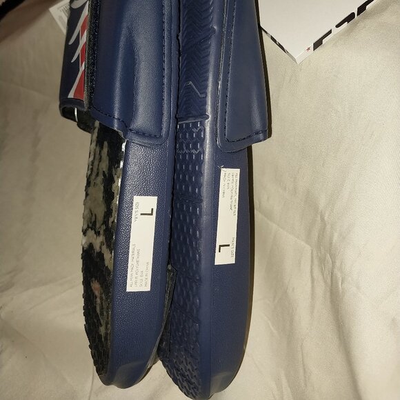 FOCO New England Patriots Slide Sandals Size 11-12 - Picture 3 of 5